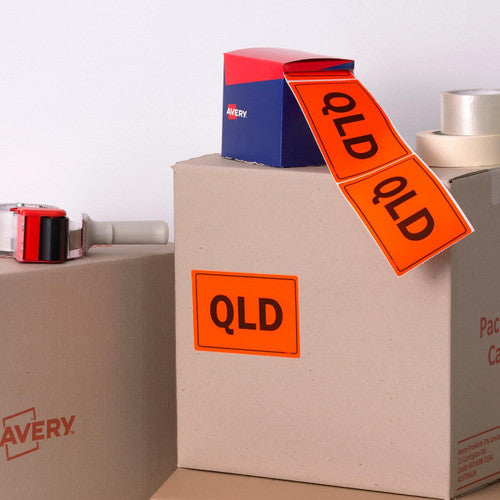 Avery QLD Shipping Labels Fluoro Red 150.4 x 100mm Roll 500