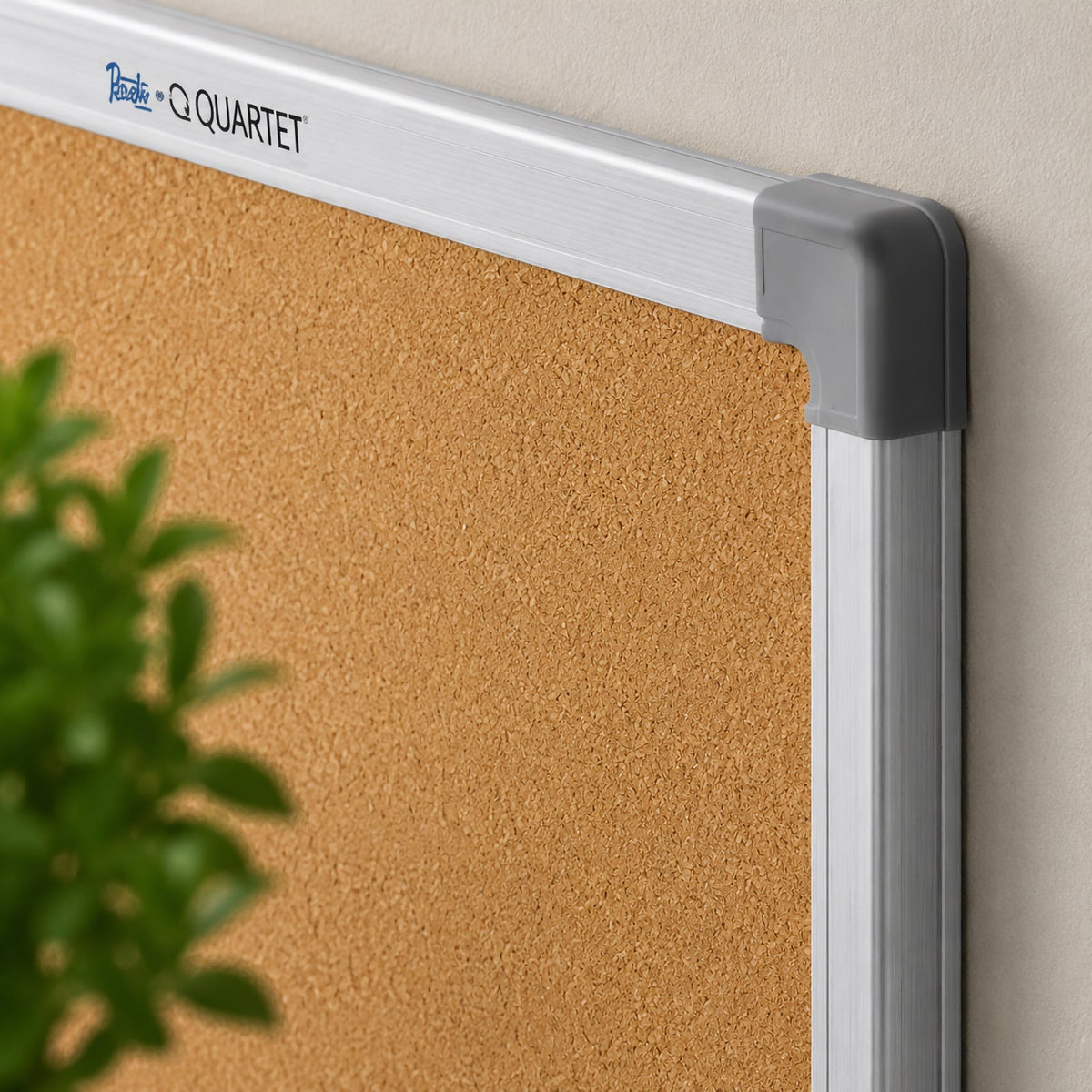 Quartet Corkboard Aluminium Frame 900 x 600mm