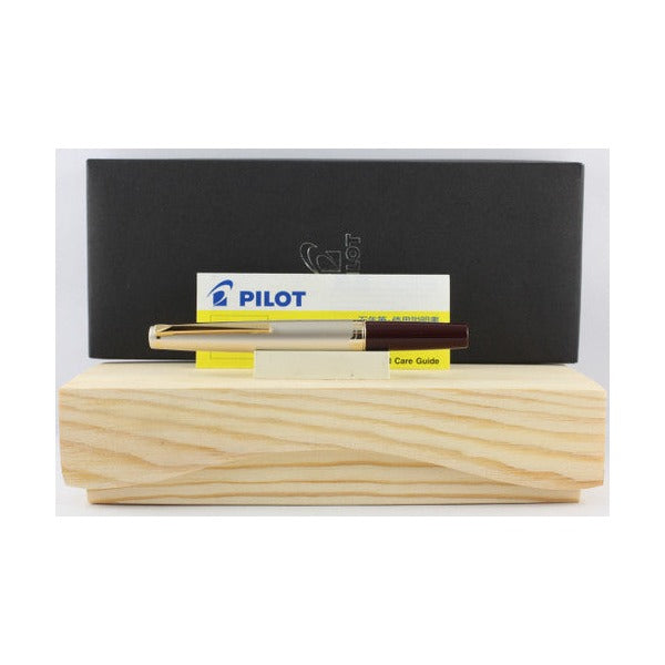 Pilot E95S Fountain Pen Deep Red 14K Gold Medium Nib