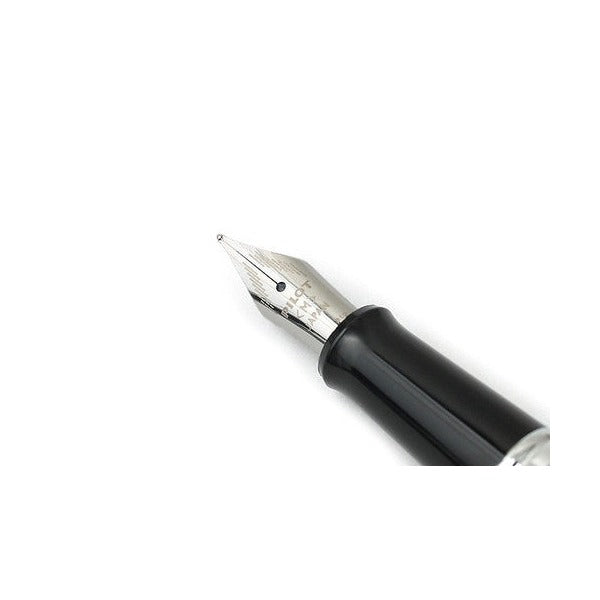 Pilot MR1 Classic Fountain Pen Gold Barrel Medium Nib